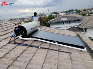 Máy Nước Nóng Solahart 150L Lắp Đặt Mái Nghiêng Tại Thành Phố Thủ Đức.